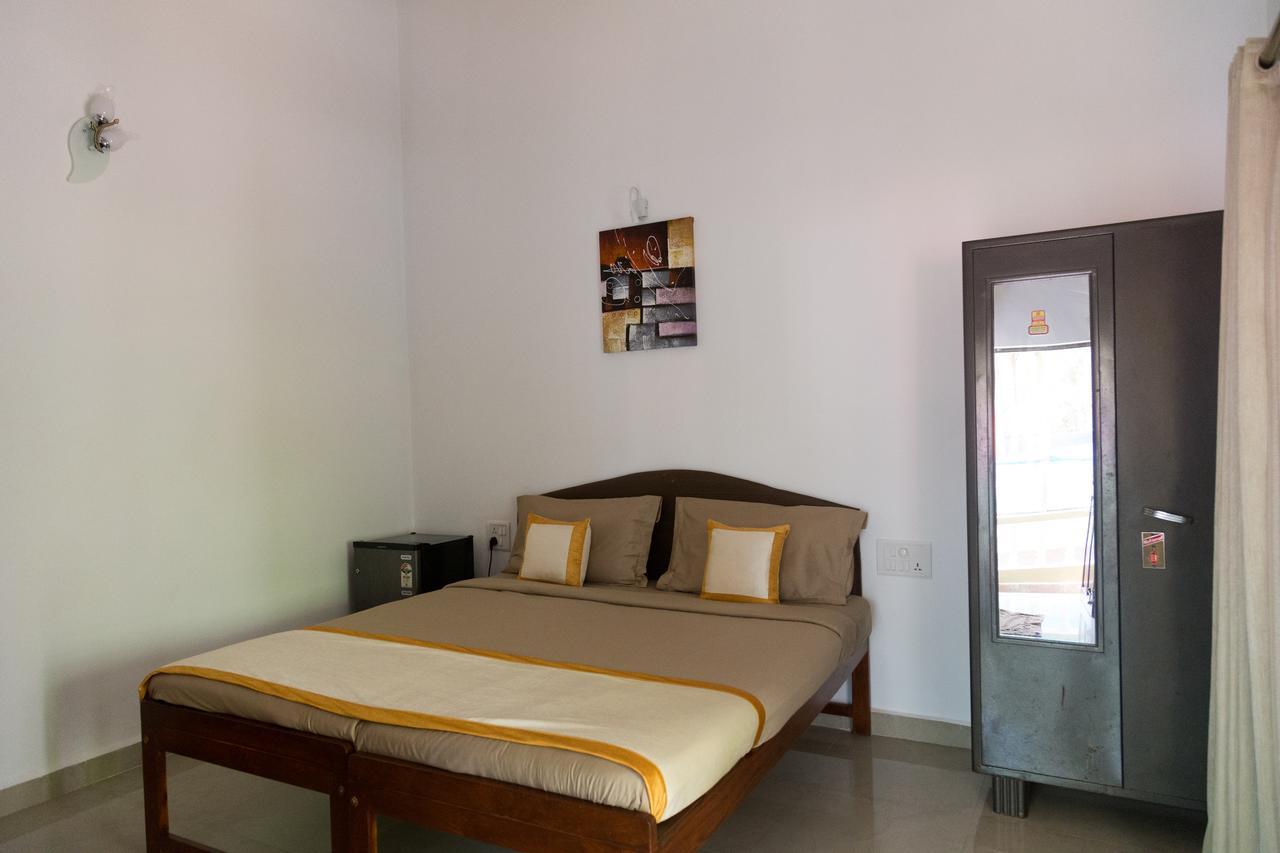 Hill Top Goa Lodge Vagator Luaran gambar