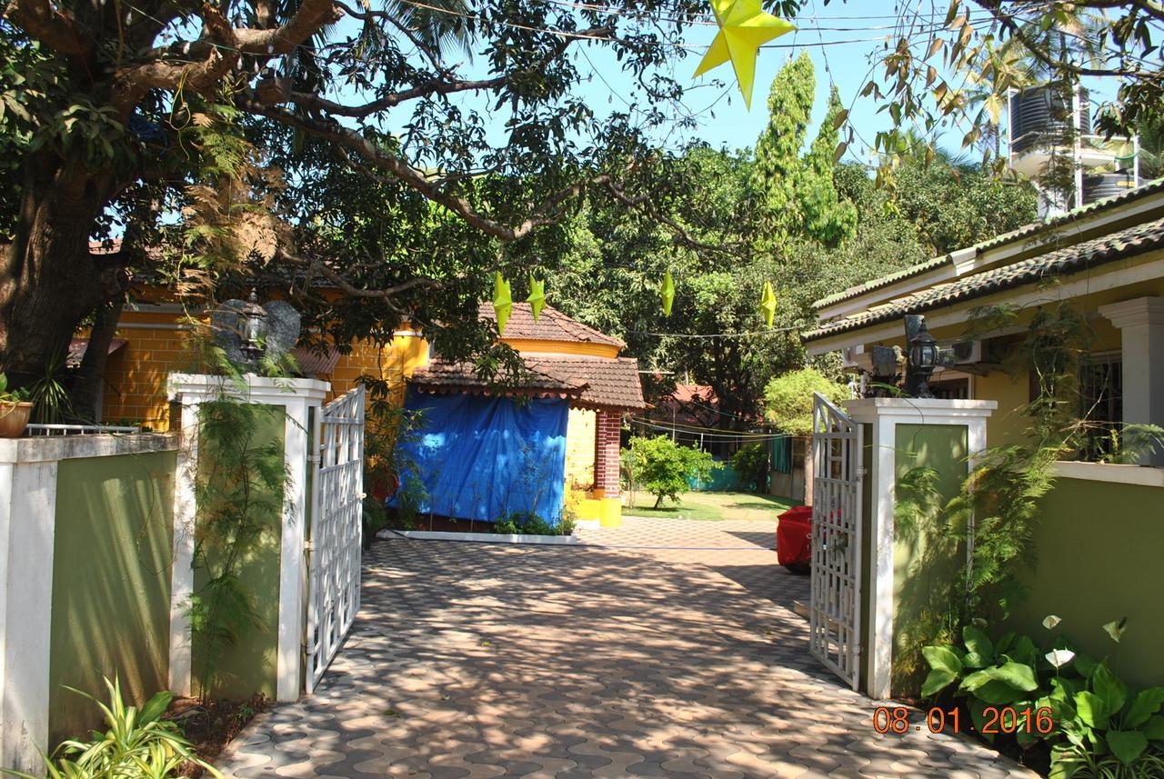 Hill Top Goa Lodge Vagator Luaran gambar